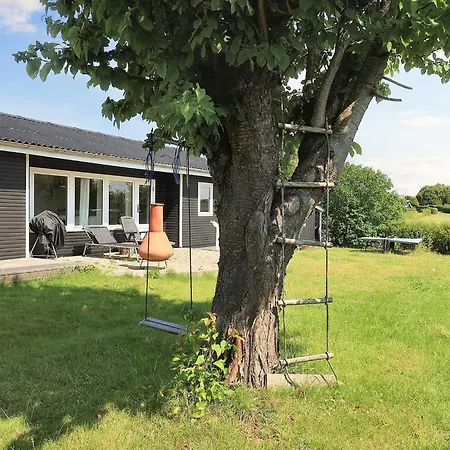 4 Person In Karrebaeksminde-by Traum *